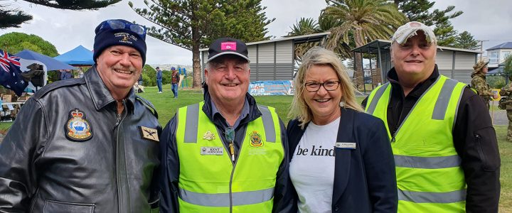 Moira Jenkins and RSL members at the Walk 4 PTSD